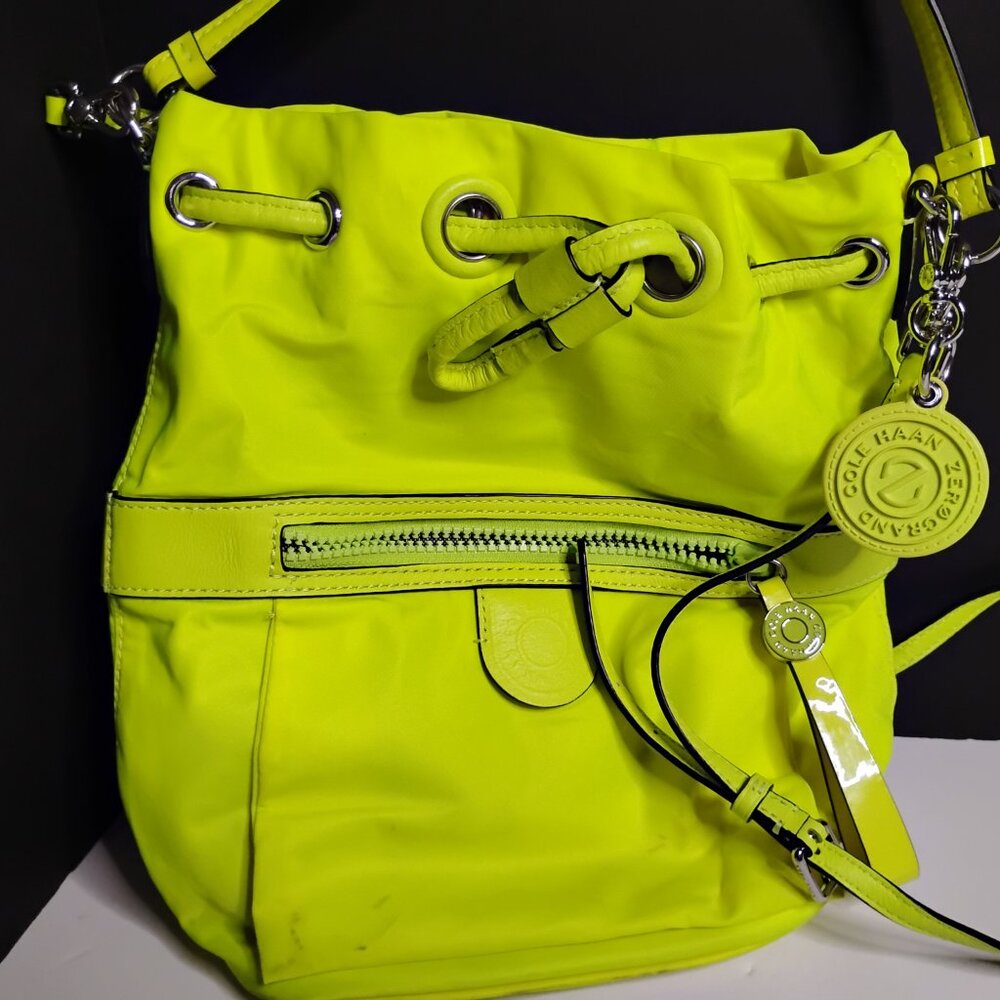 ZERØGRAND Cole Haan Neon Green-Yellow Bag - Picture 6 of 13